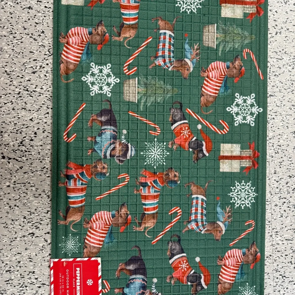 Festive Dachshund Christmas Doormat 18x30